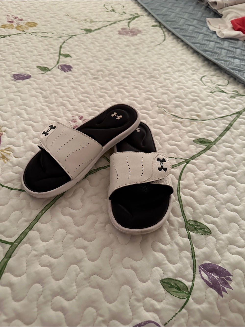 Under Armour  White and Black Slide Sandals with Logo